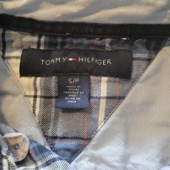 SALE-Tommy Hilfiger men's blue plaid causal button up size small - Picture 11 of 11